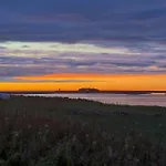 Nyaraló Beautiful In With House Sea View *
