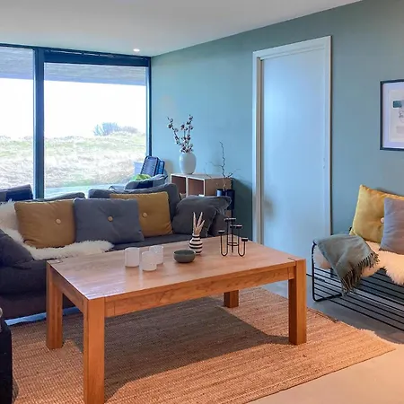 Beautiful In With House Sea View Nyaraló Borhaug