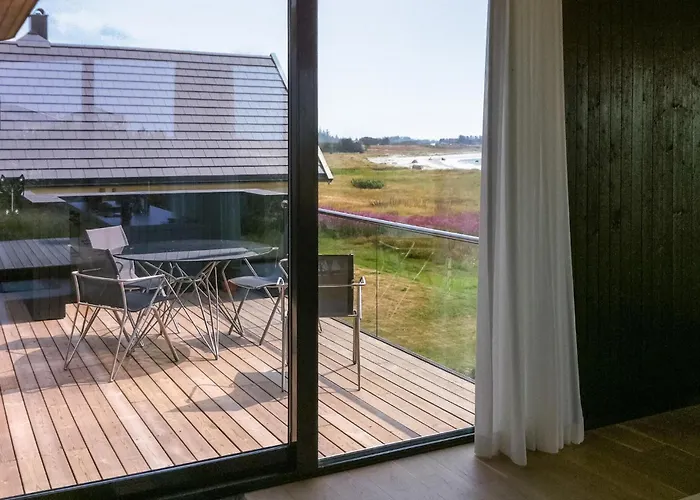 Beautiful In With House Sea View Feriehus